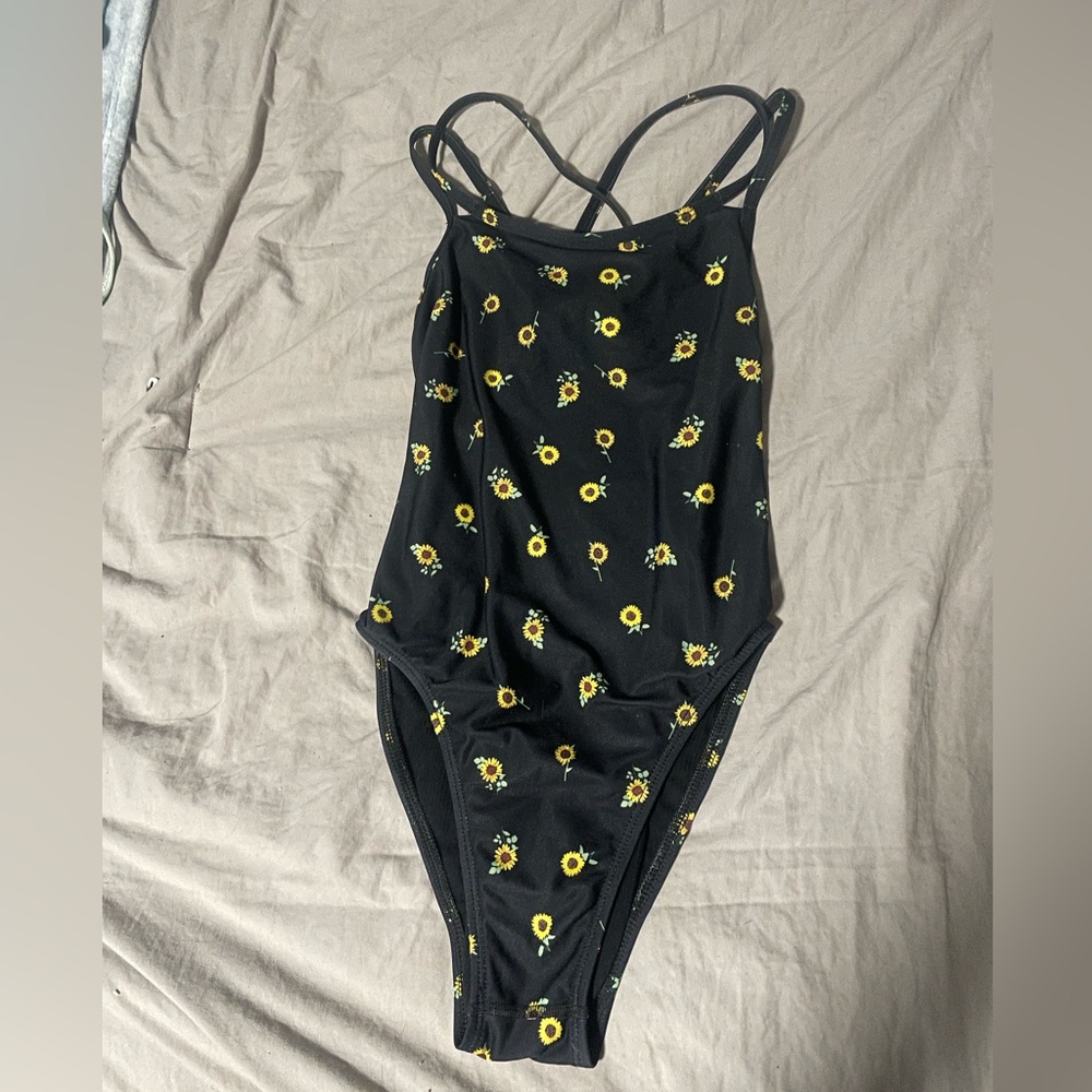 jolyn murray sunflower suit